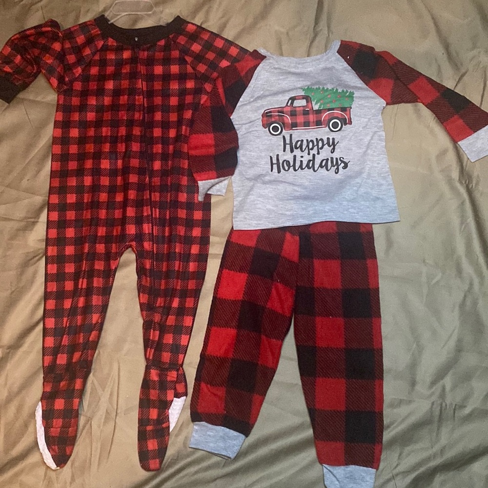 2T Holiday pjs
